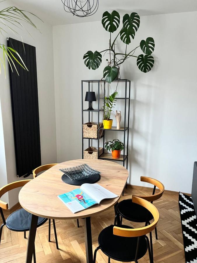 Ohmyhome - Plac Pieciu Rogow - Centrum Warsaw Ngoại thất bức ảnh