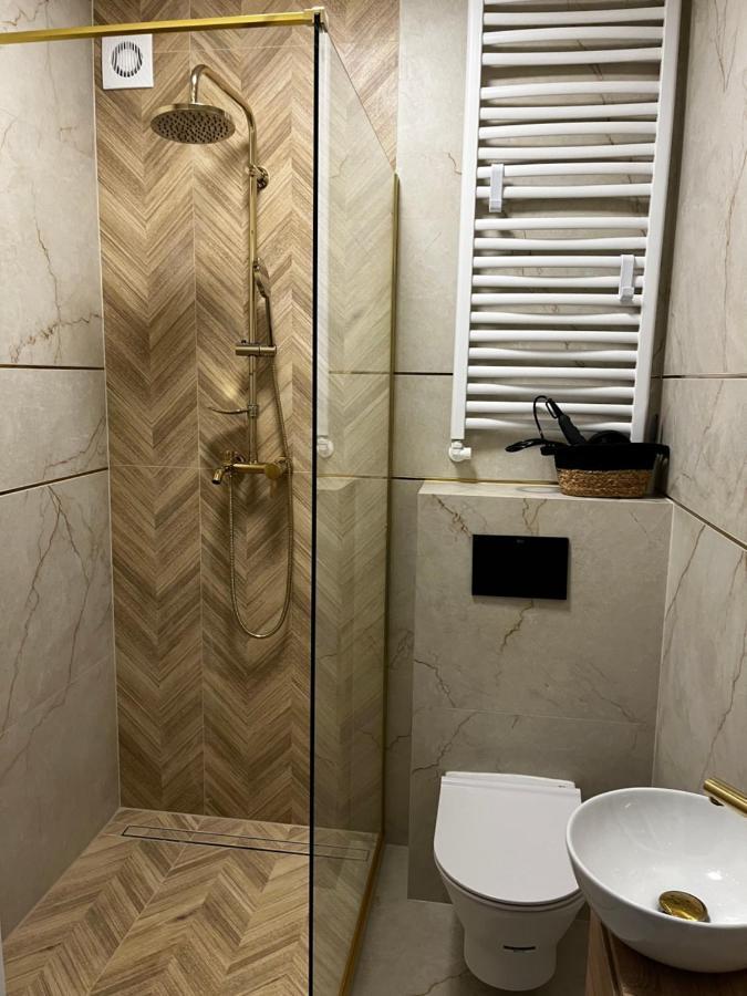 Ohmyhome - Plac Pieciu Rogow - Centrum Warsaw Ngoại thất bức ảnh
