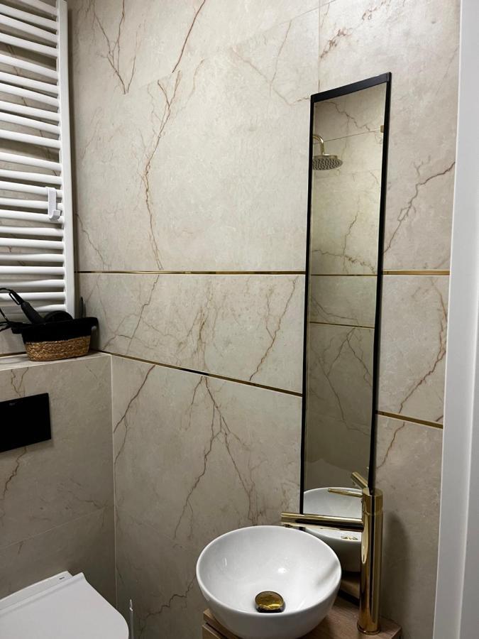 Ohmyhome - Plac Pieciu Rogow - Centrum Warsaw Ngoại thất bức ảnh