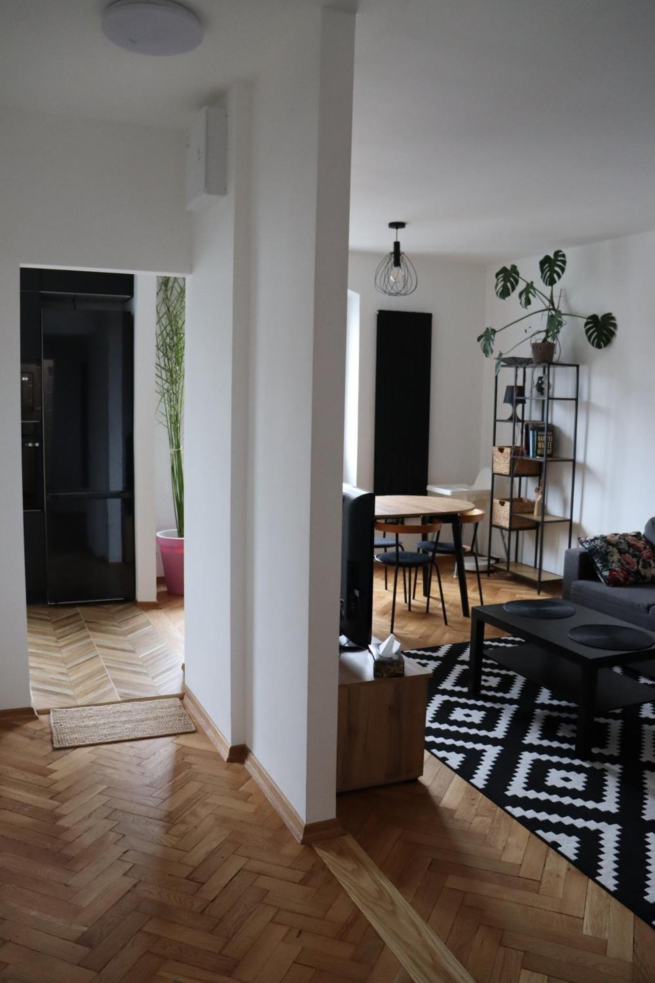 Ohmyhome - Plac Pieciu Rogow - Centrum Warsaw Ngoại thất bức ảnh